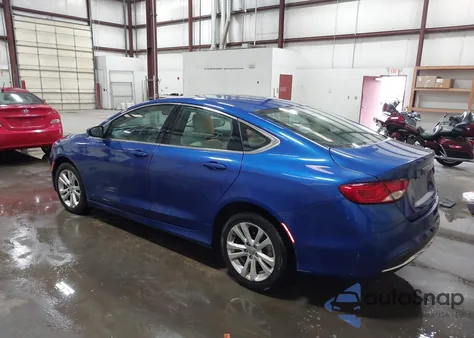 2015 Chrysler 200 Limited z USA, uszkodzony, nr VIN 1C3CCCAB8FN713377